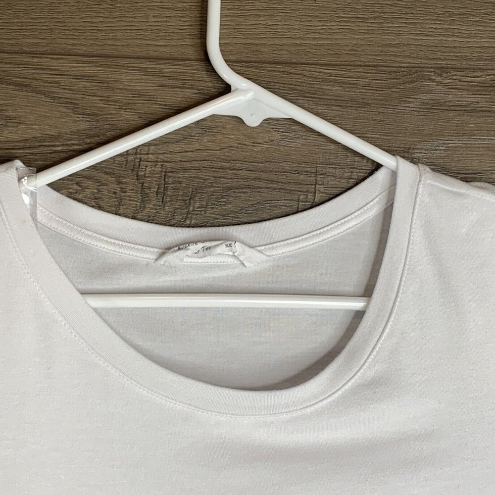 Members Mark Favorite Cross Front Tee, Women's L White Tee Shirt Soft, Lot of 2 - Picture 5 of 11